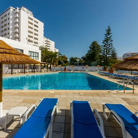 Mar Piscinas Exteriores E Interior